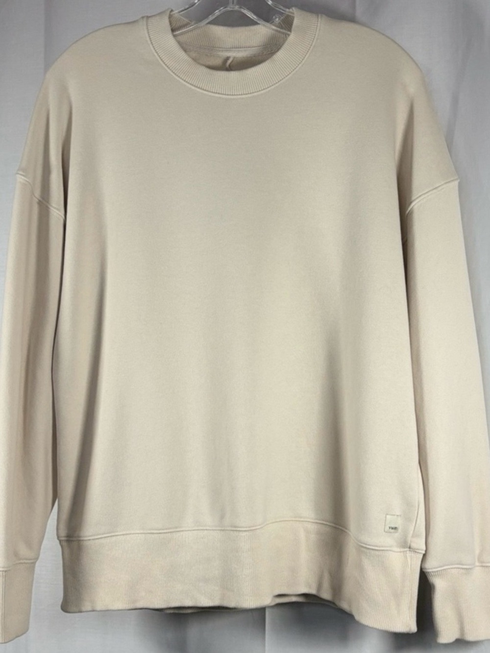 Vuori Women’s Sedona Weekender Cream Crewneck Sweatshirt
